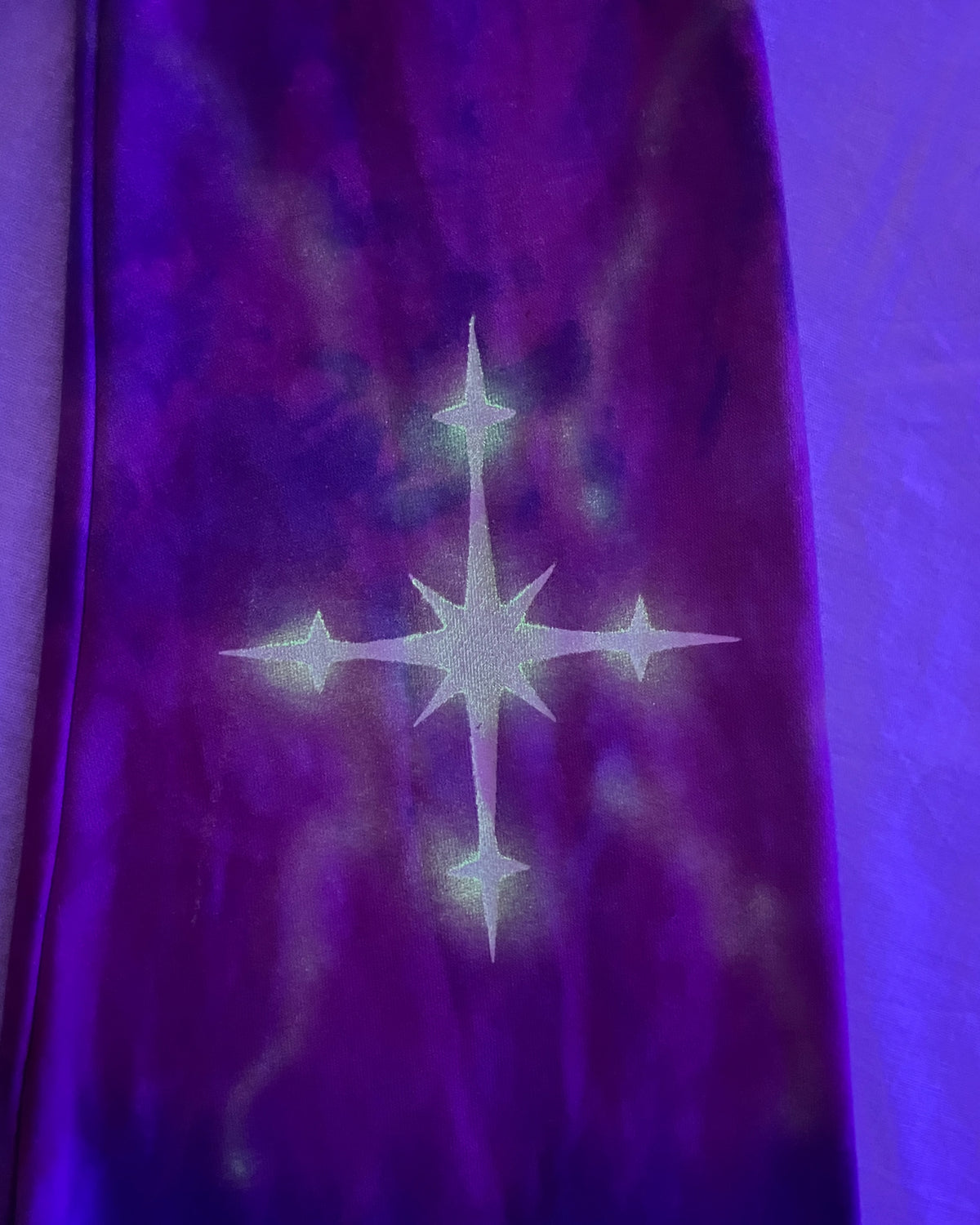 I choose freedom over fear (oversized XL) (glows under UV light)