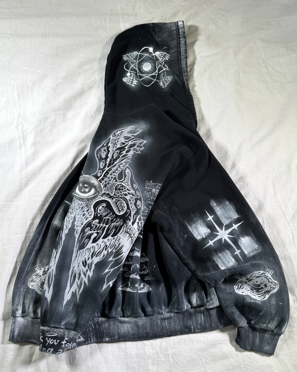 My creativity carries healing energy (oversized XL)
