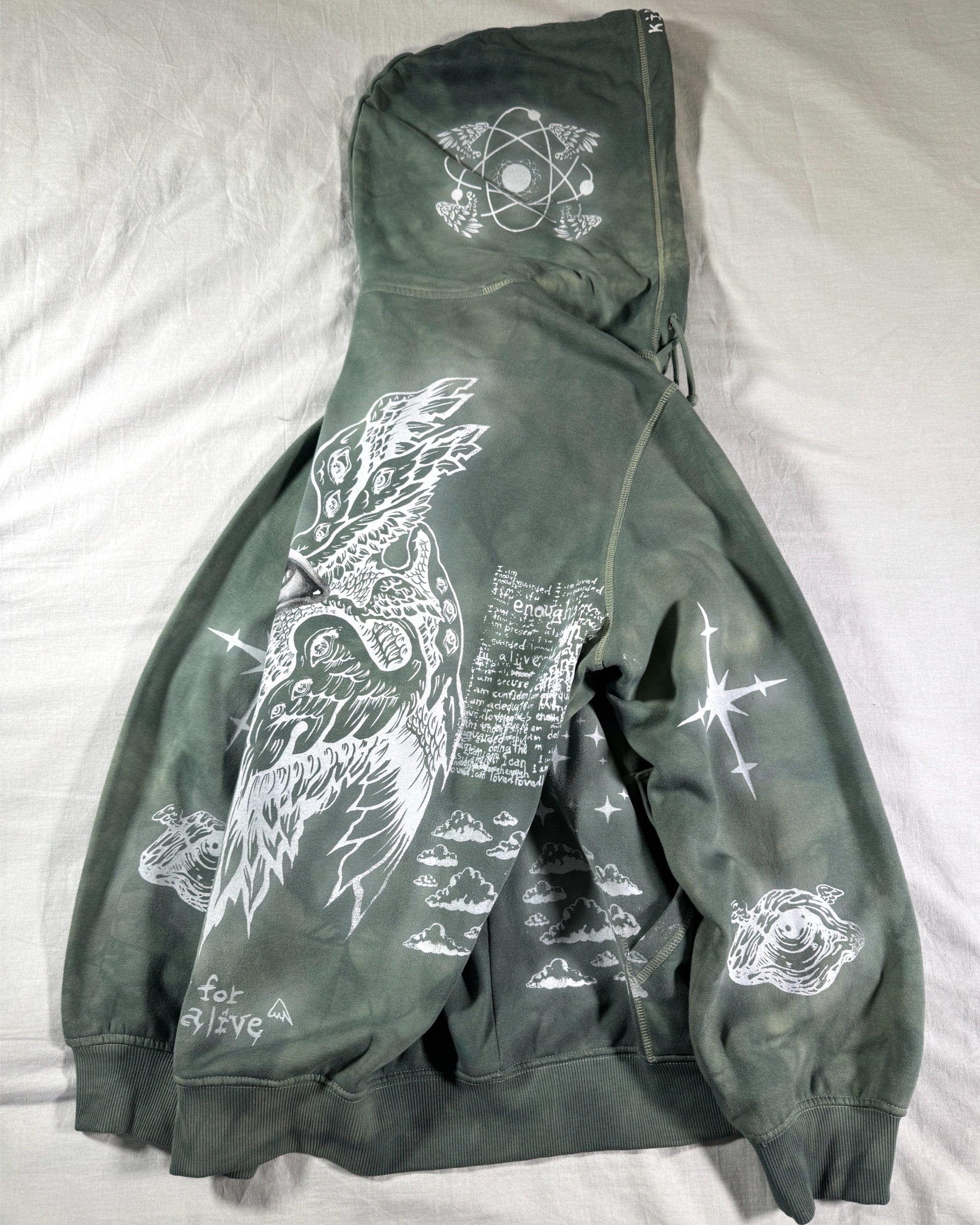 My voice carries truth and beauty (oversized XL)