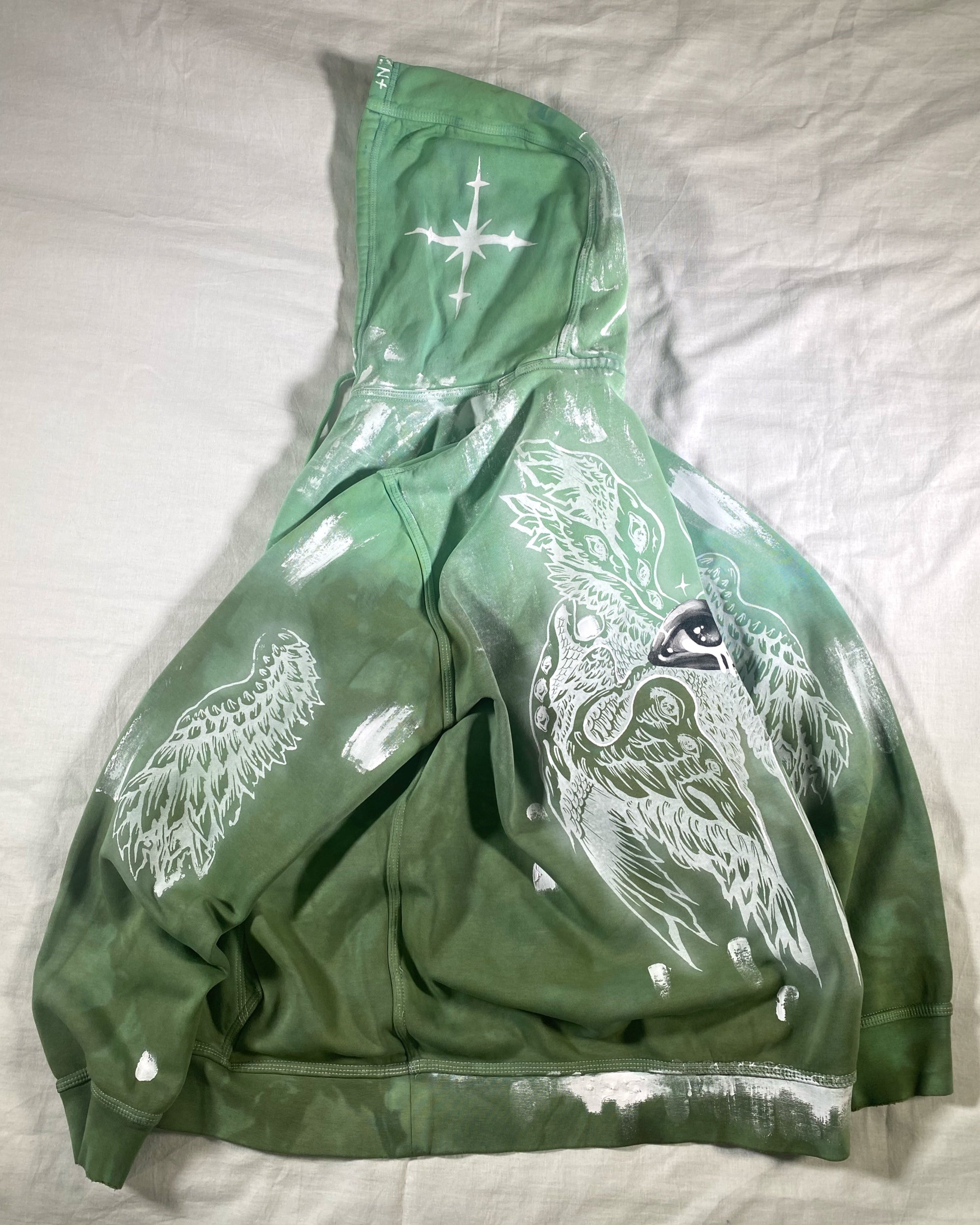 I am best friends with my intuition (roomy XL)