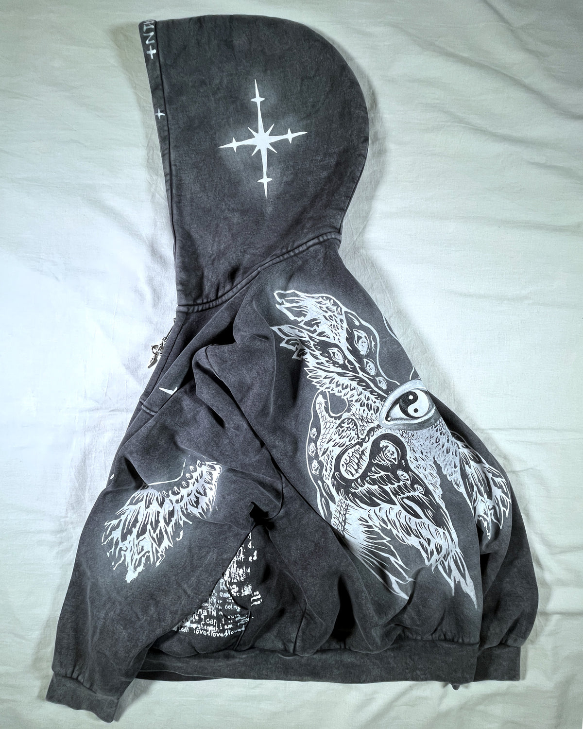 I welcome the unexpected (very oversized M)