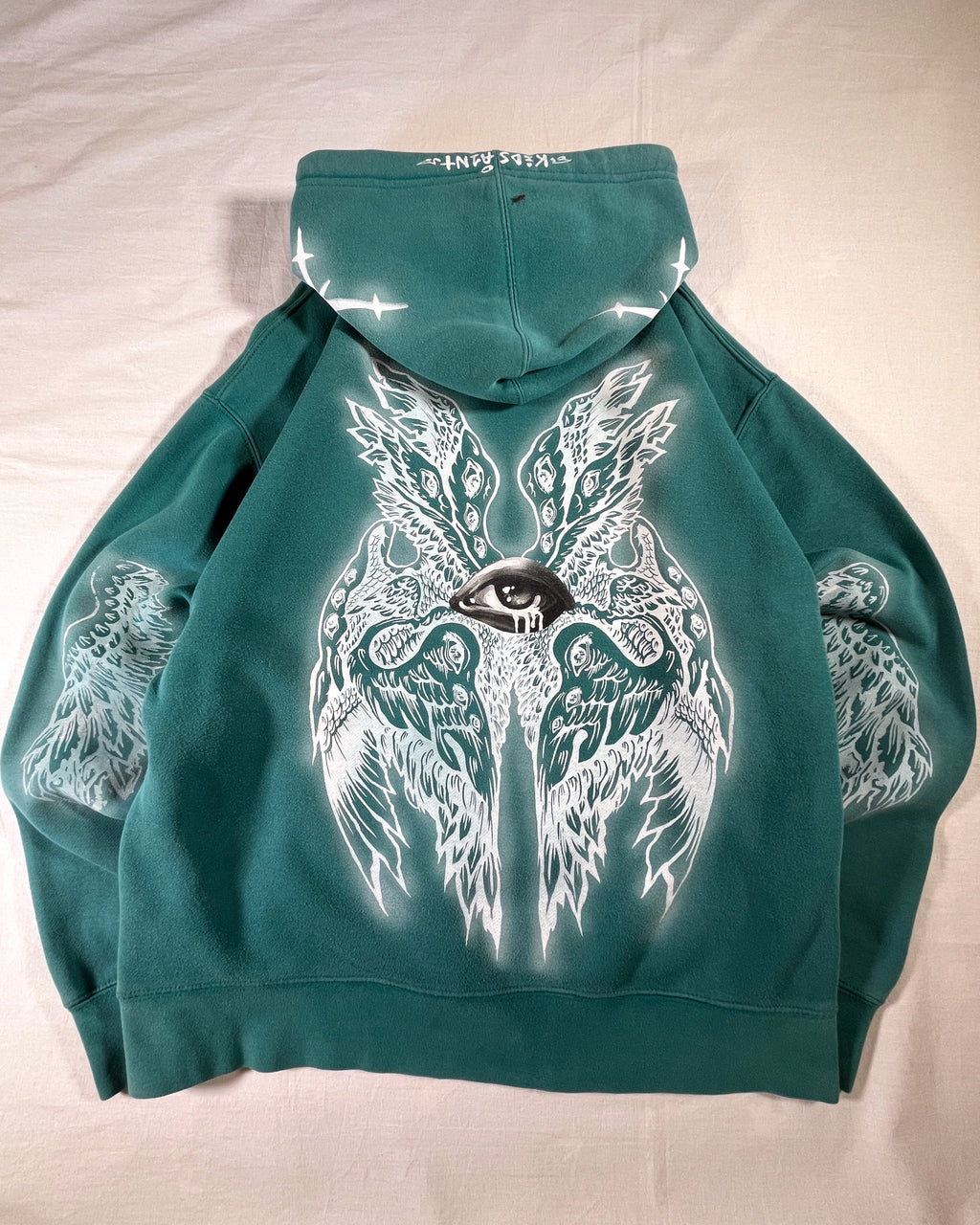 I can let things be easier than I expected (oversized L)